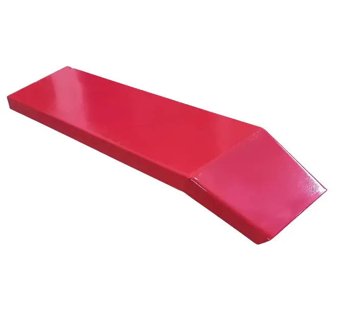 Porilaud tagumine parem  MTZ suur kabiin 80-8404011-B-01punane